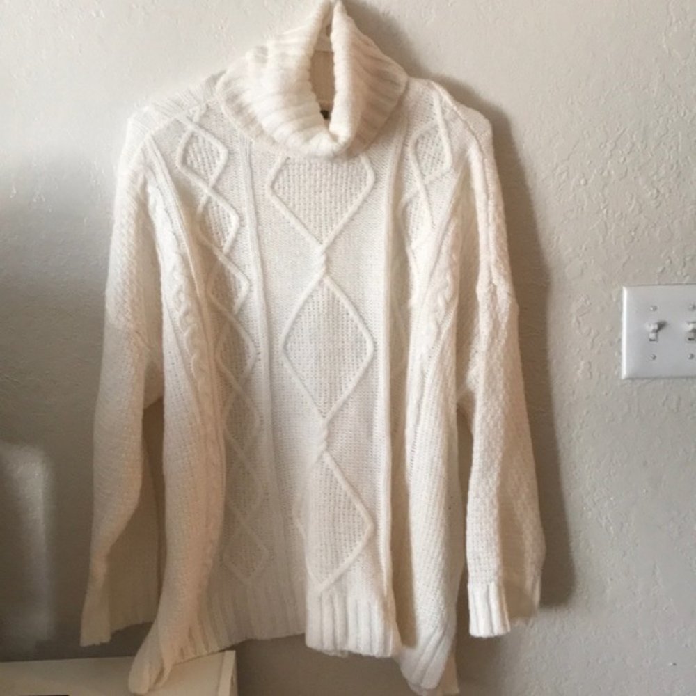 Aerie Oversized Cableknit Sweater